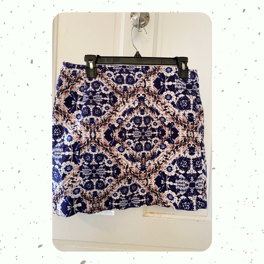 Short Multi-Colored Floral Skirt with Pockets